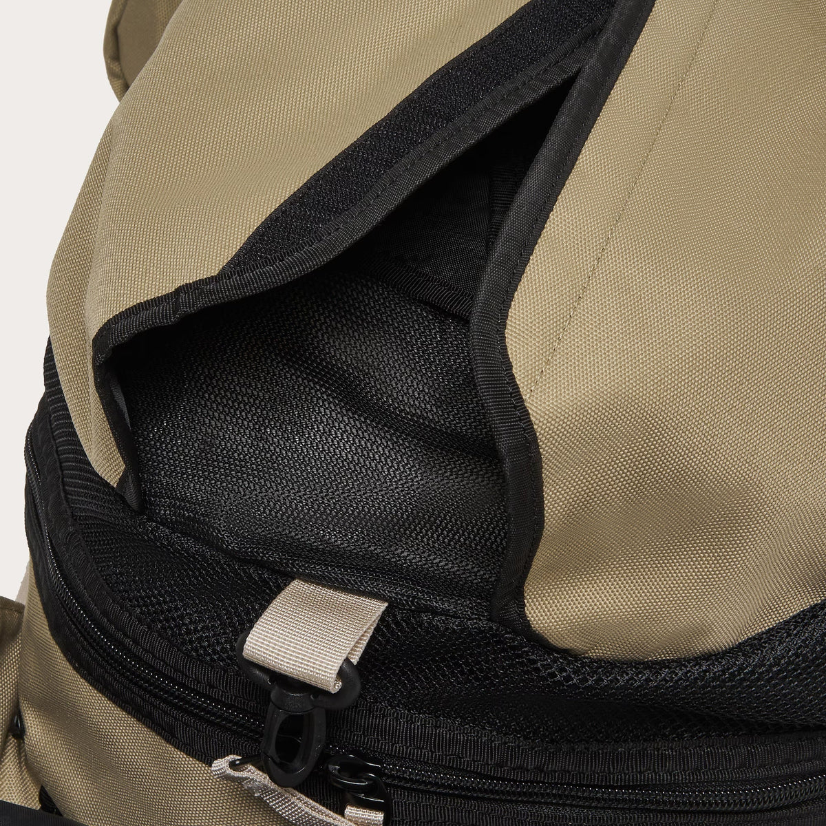 Oakley Men's Icon RC Backpack - Pebble/Mist