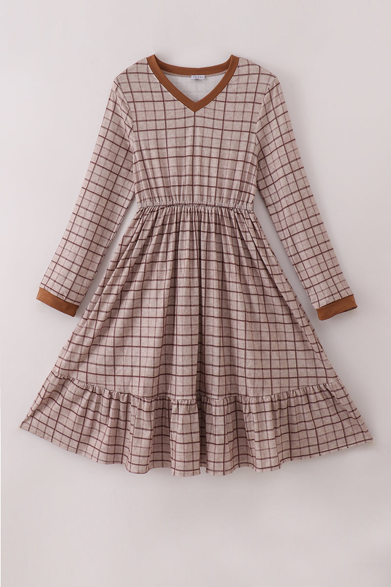 Brown plaid mom dress – Zulily