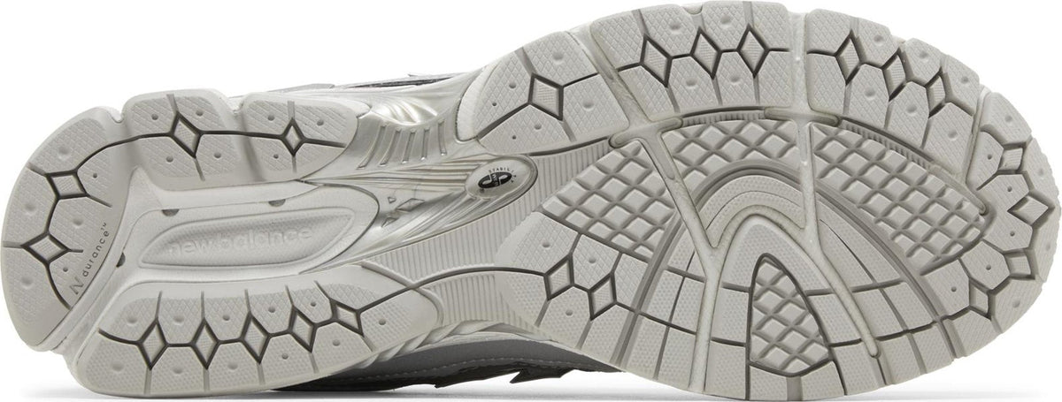 New Balance Men's 1906D 'Protection Pack Silver Metallic' Sneakers