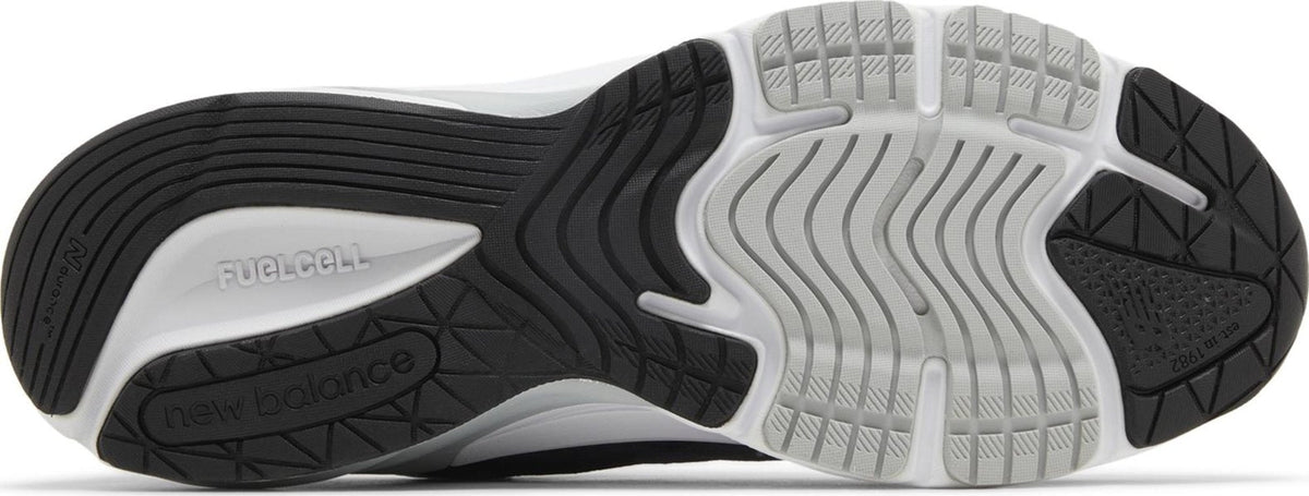 New Balance Men's M990Nv6 Sneakers