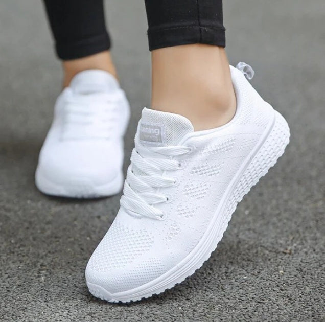 đ„ Women's Sports Sneakers â Lightweight, Breathable Running Shoes