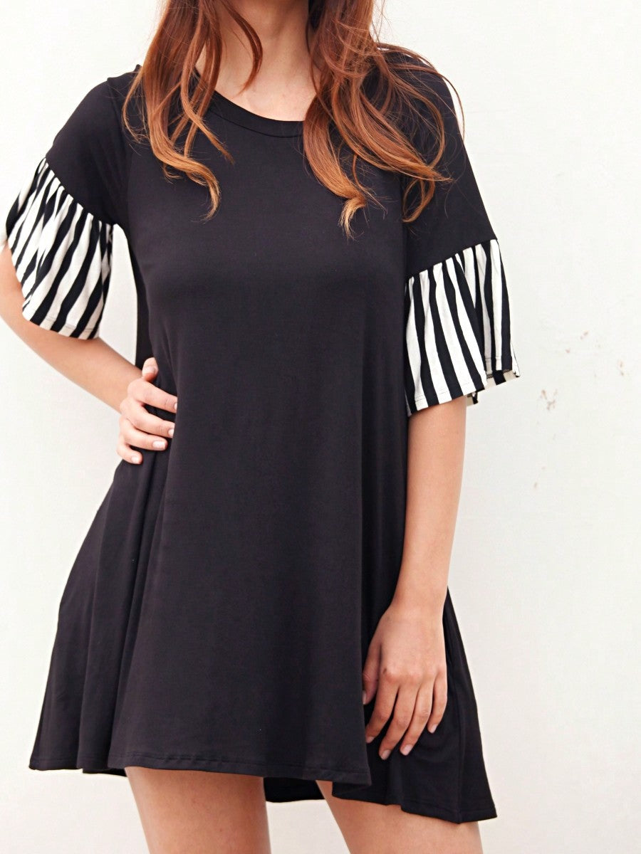 Boho Retro Solid Stripe Ruffle Layered Sleeve Rayon Tunic Mini Dress Flounce Sleeve Black / M