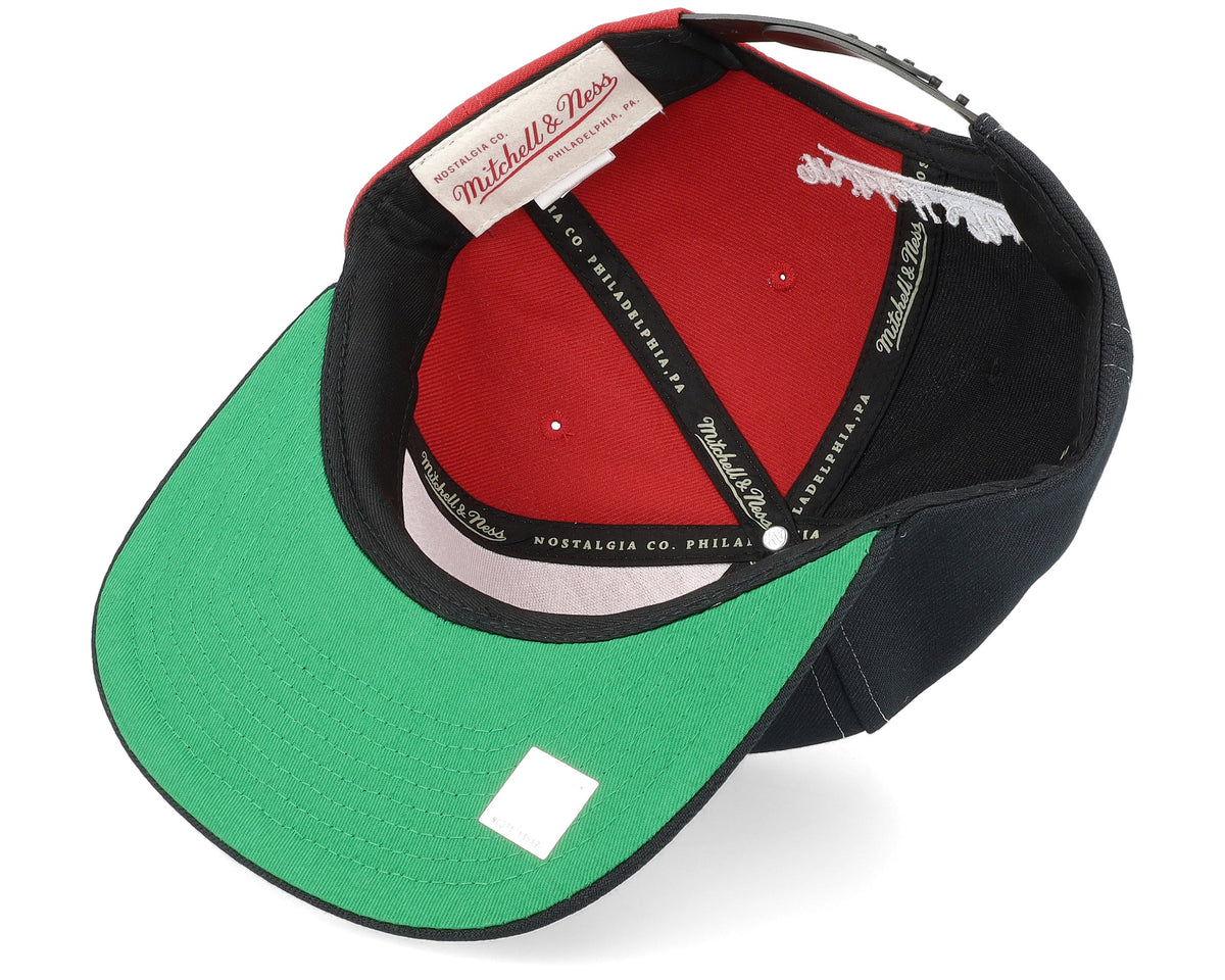 Mitchell & Ness Men's NBA Chicago Bulls Split Crown Snapback
