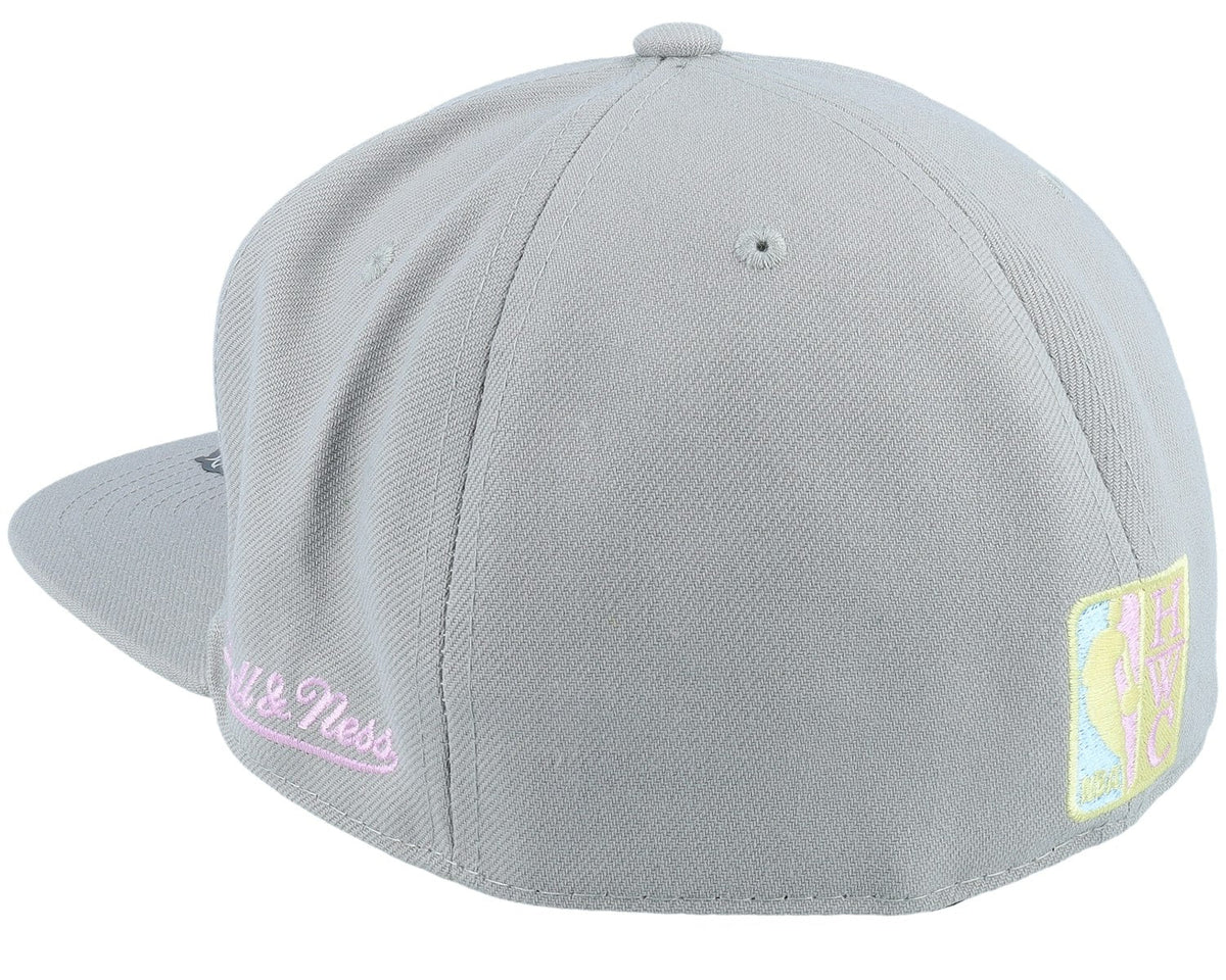 Mitchell & Ness Men's NBA Til Dawn Fitted Hwc Hawks Fitted Caps