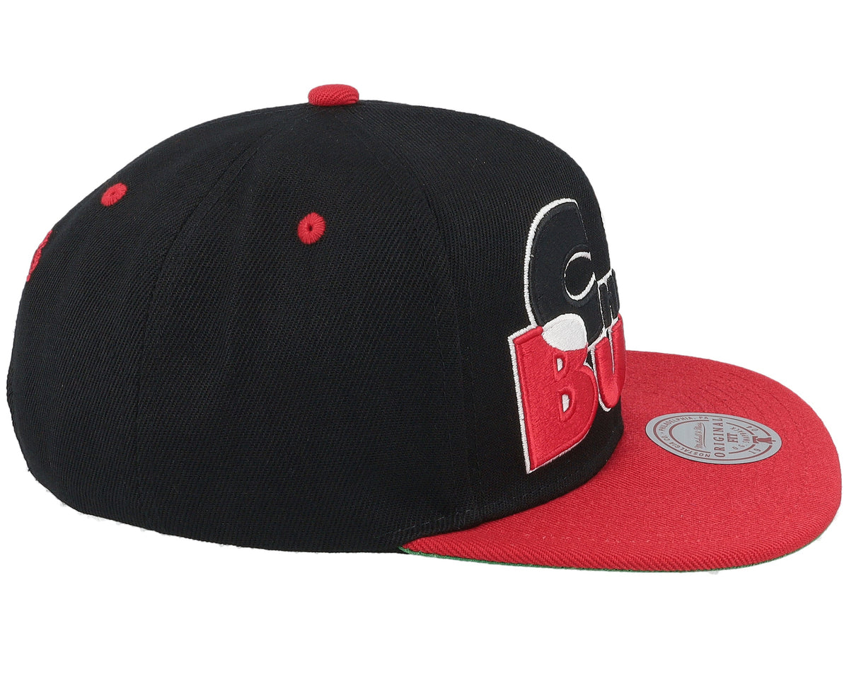 Mitchell & Ness Men's NBA Text Stack 1 Snapback Bulls Snapback Caps