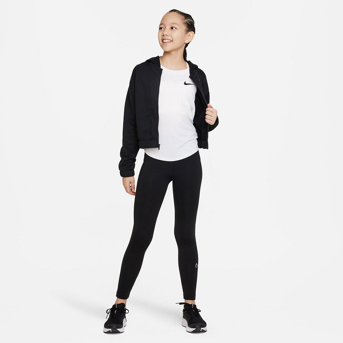 Nike Youth Dri-Fit Scoop Essential T-Shirt T-Shirts