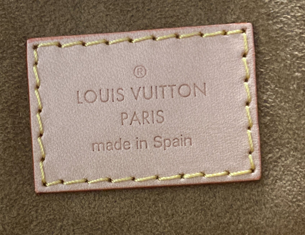 Dauphine Soft Shoulder Bag Monogram Canvas GM