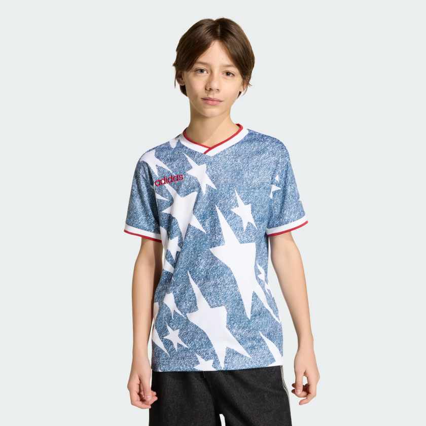 White / Dark Blue-