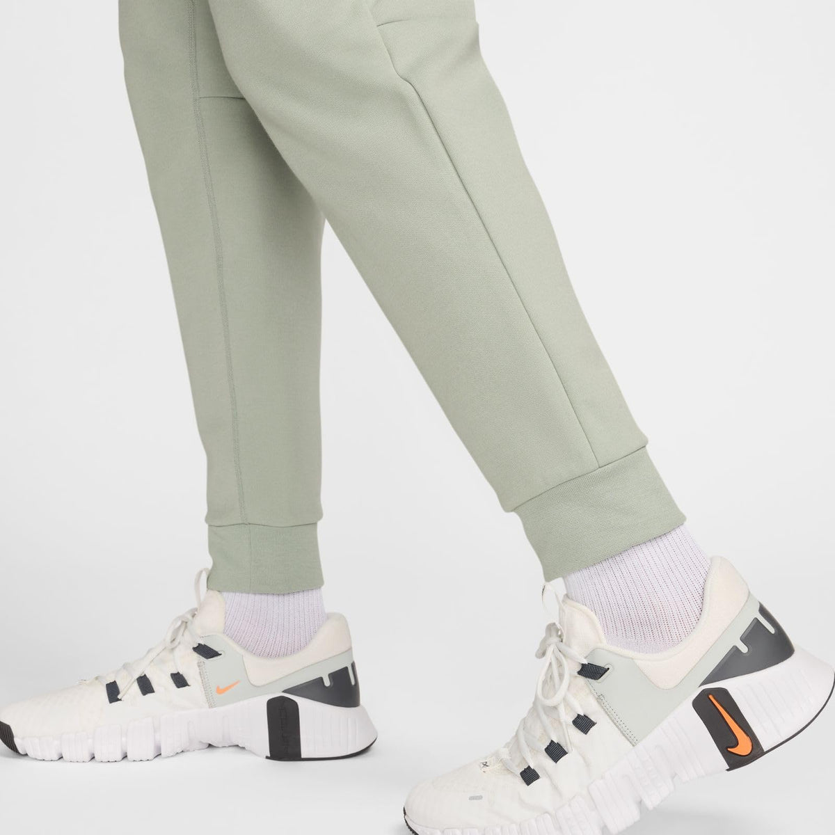 Nike Men's Primary Dri-Fit Uv Versatile Jogger Pants