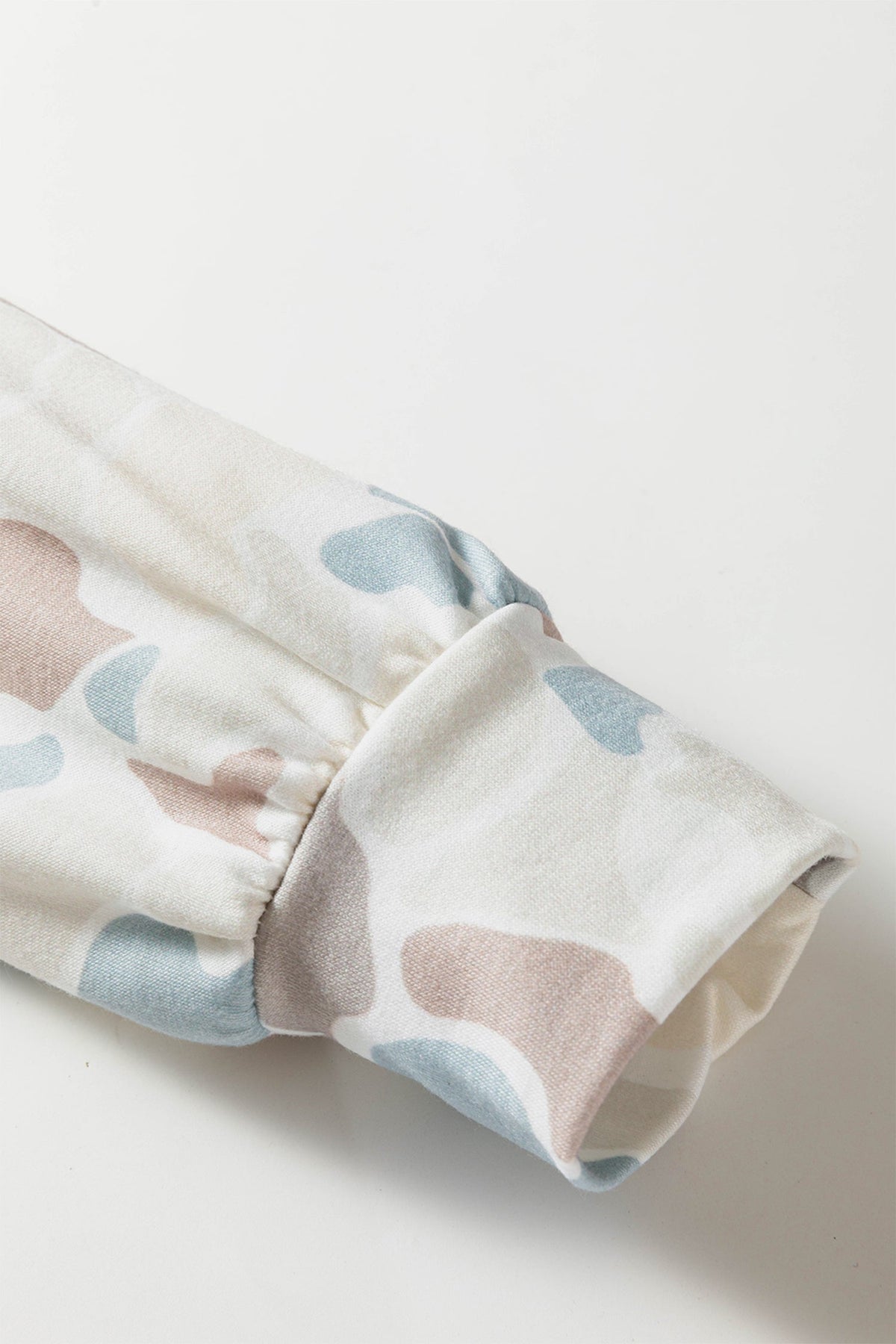 Beige-