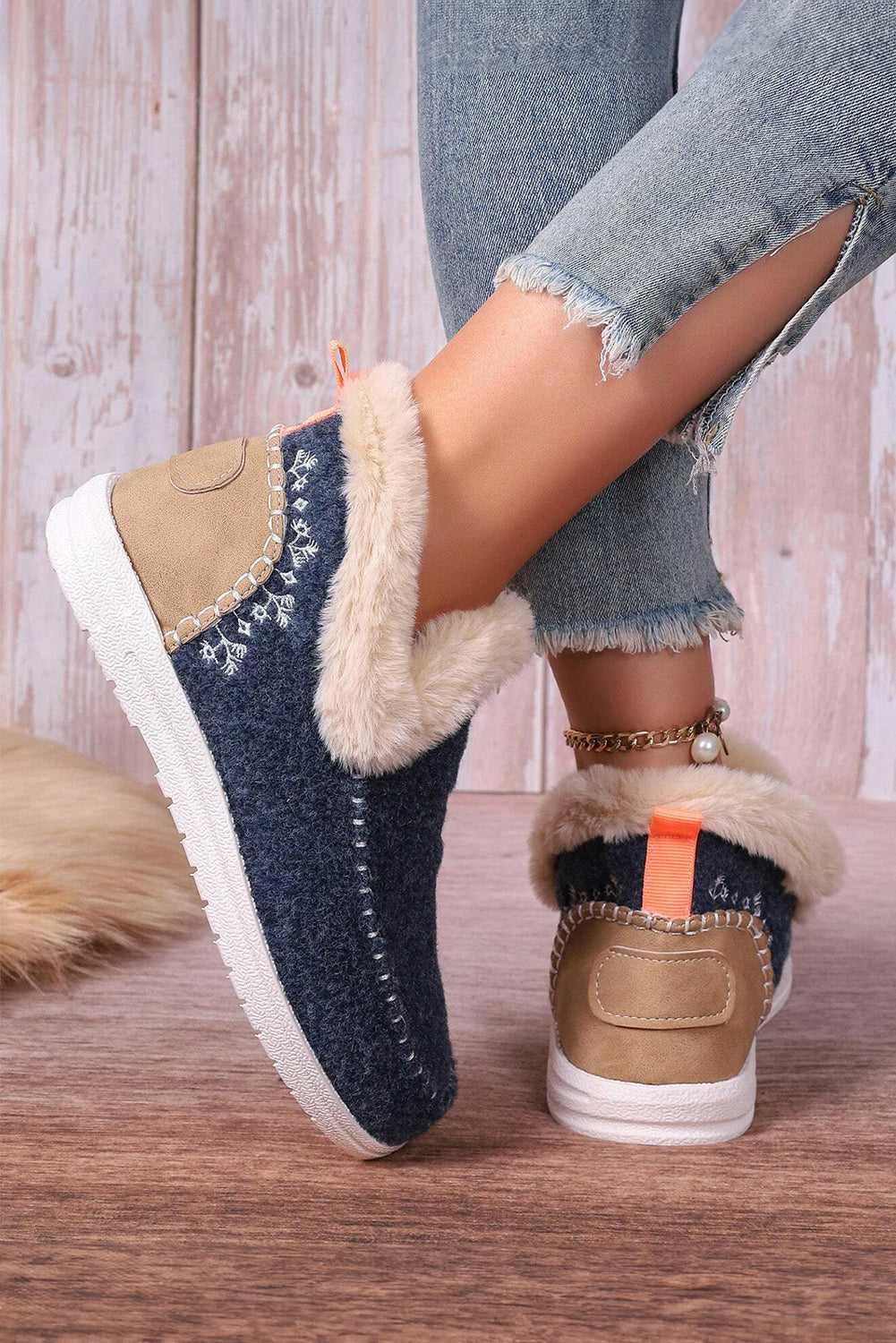 Threaded Pear Anna Suede Stitching Plush Lined Anklet Boots