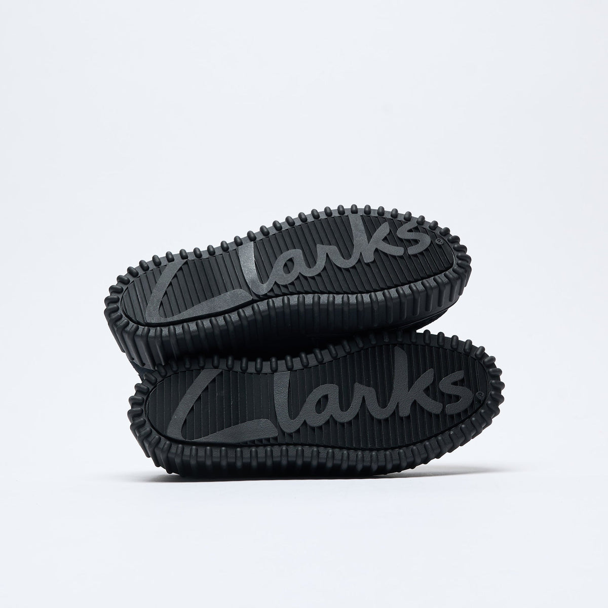 Clarks Women's Torhill Bee - Black