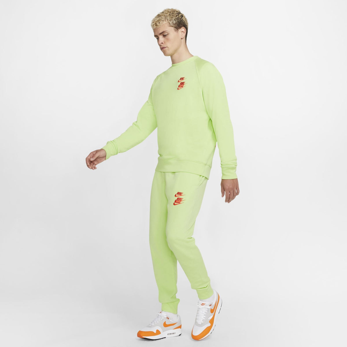Nike Men's Sportswear World Tour Jogger Pants