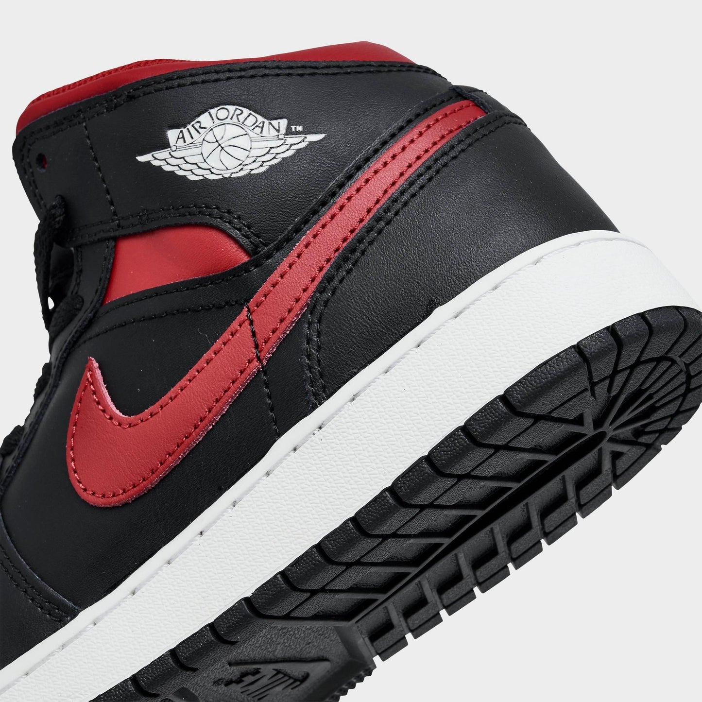Grade School Air Jordan Retro 1 Mid 'Black Summit White Varsity Red (Gs)'