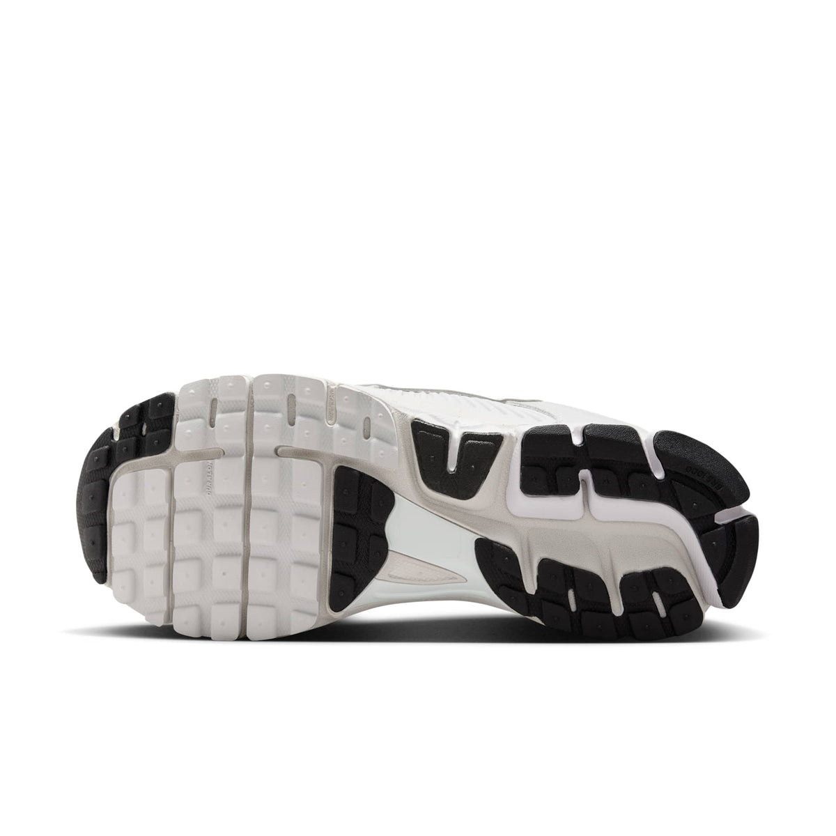 Nike Women's Zoom Vomero 5 Sneakers