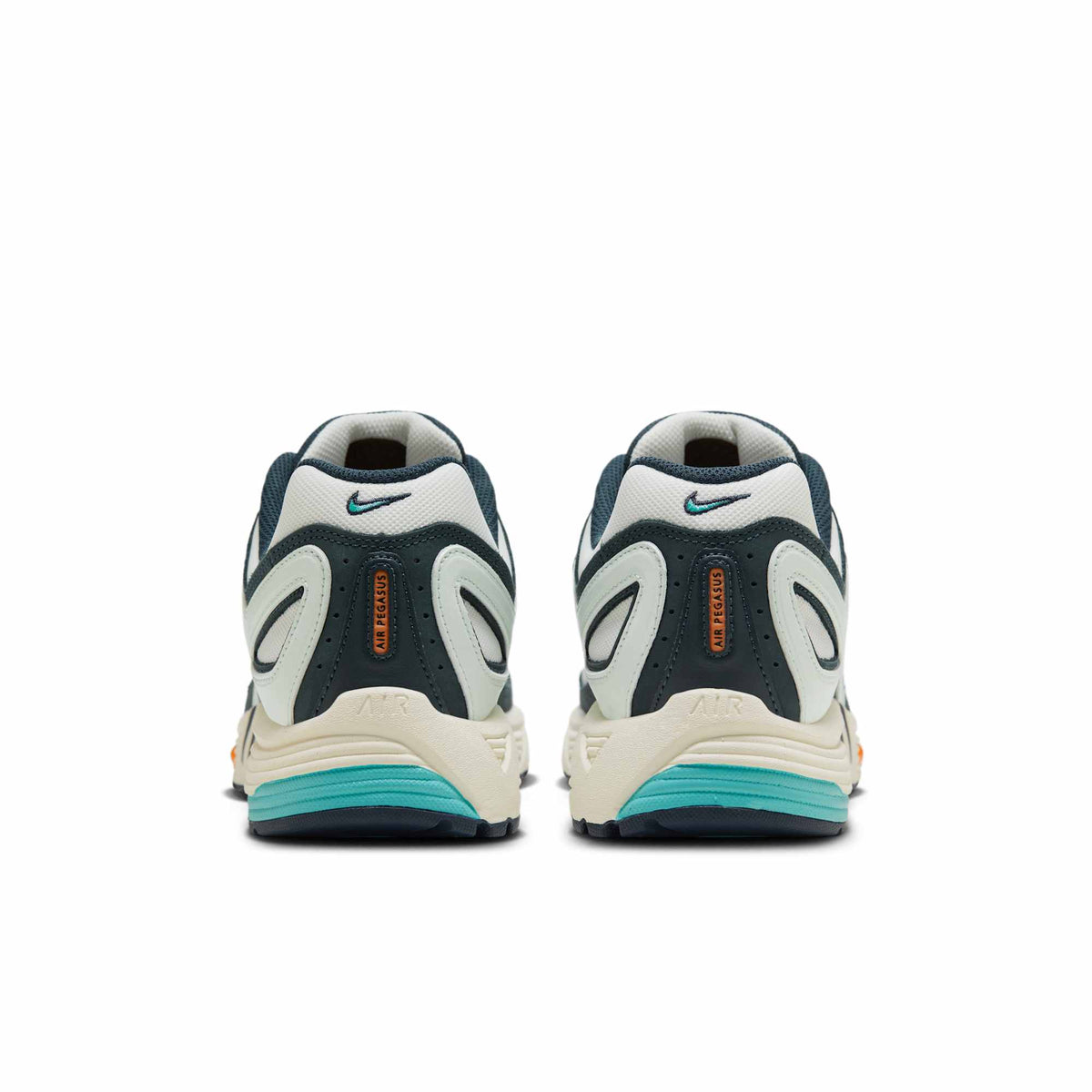 Nike Men's Air Pegasus 2005 Sneakers