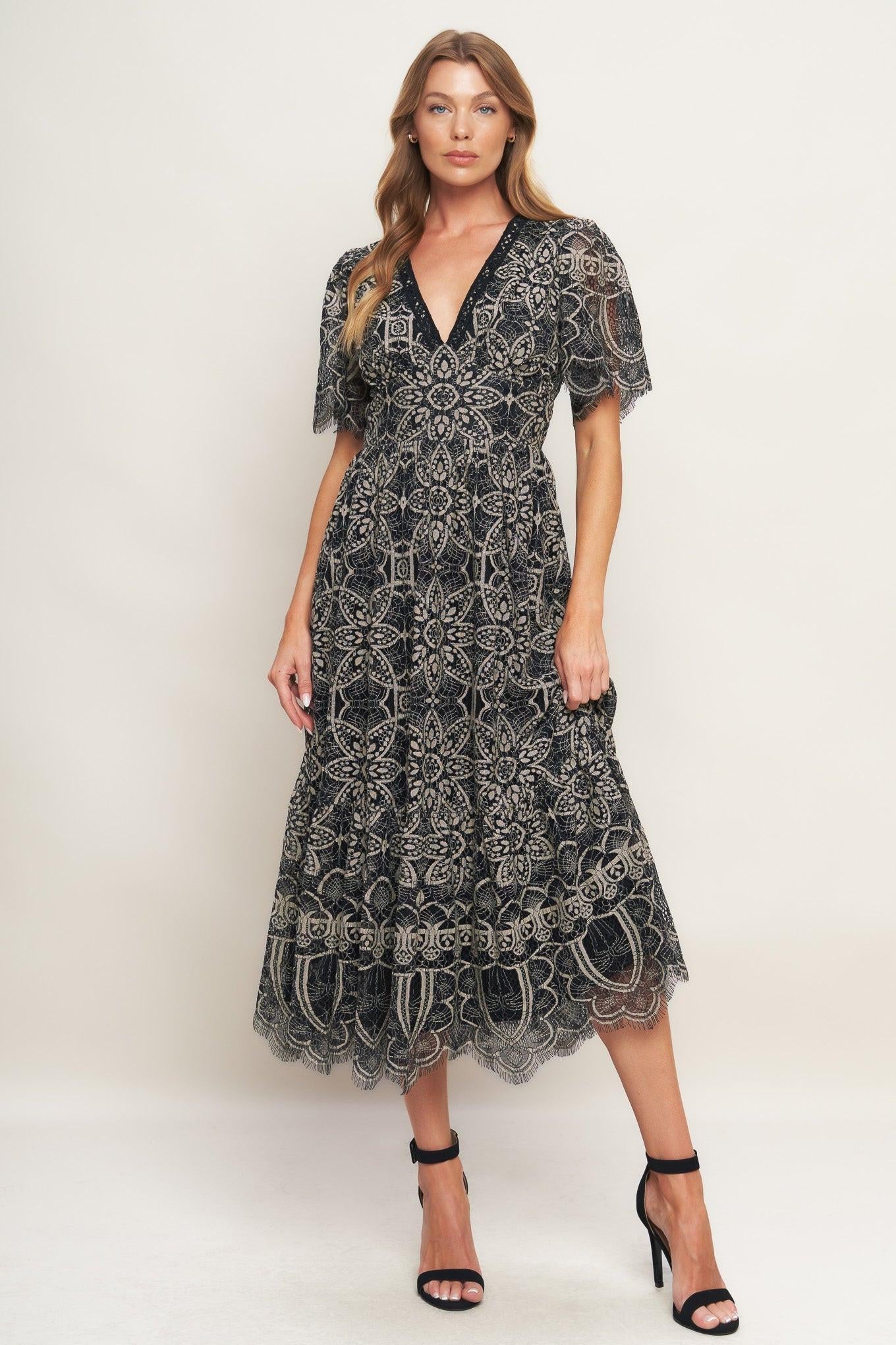 GOTHIC BLOOM WOVEN LACE MIDI DRESS, Black / 1X