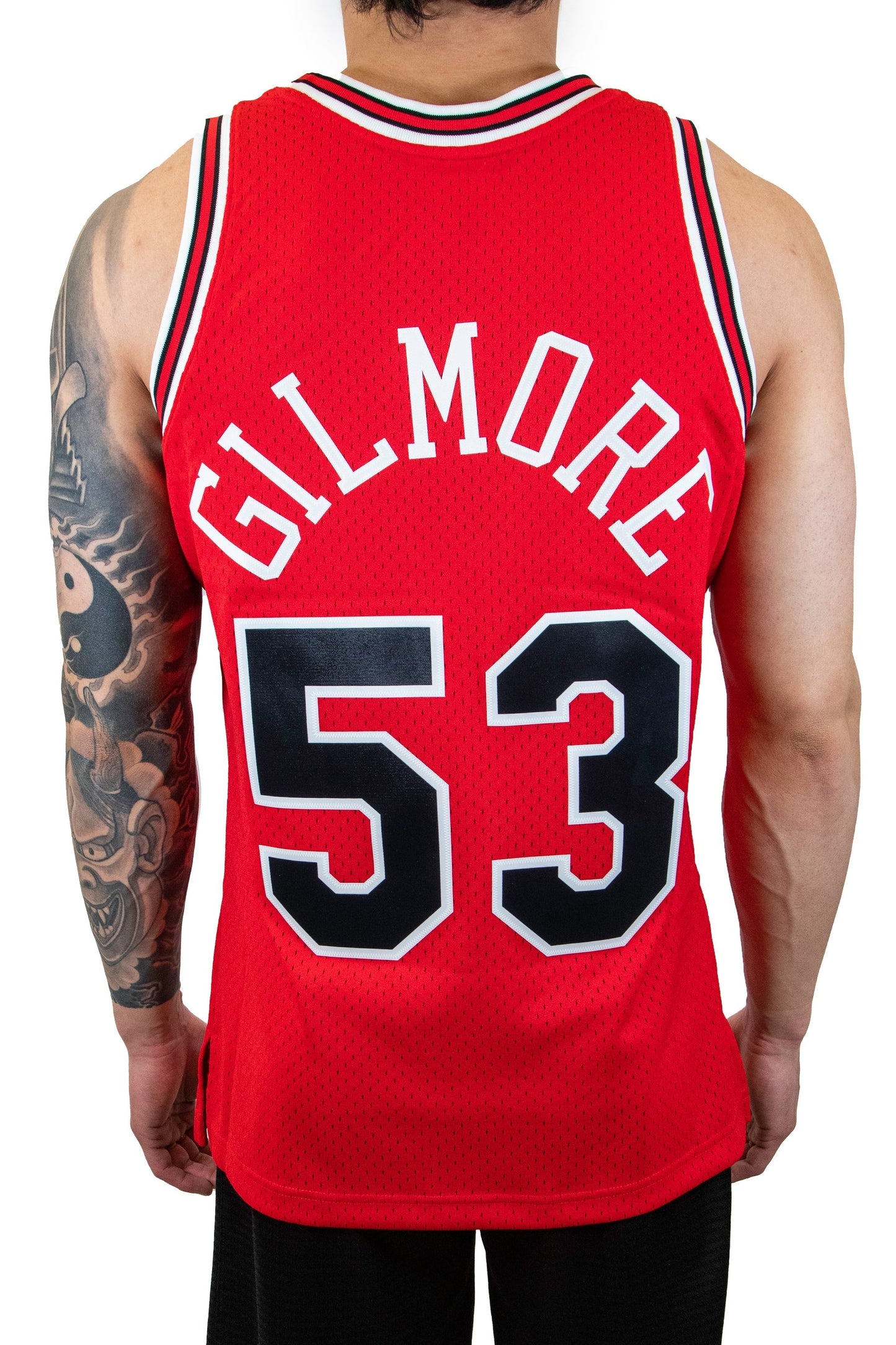 Mitchell & Ness Men's NBA Dark Jersey - Chicago Bulls 1977 Artis Gilmore