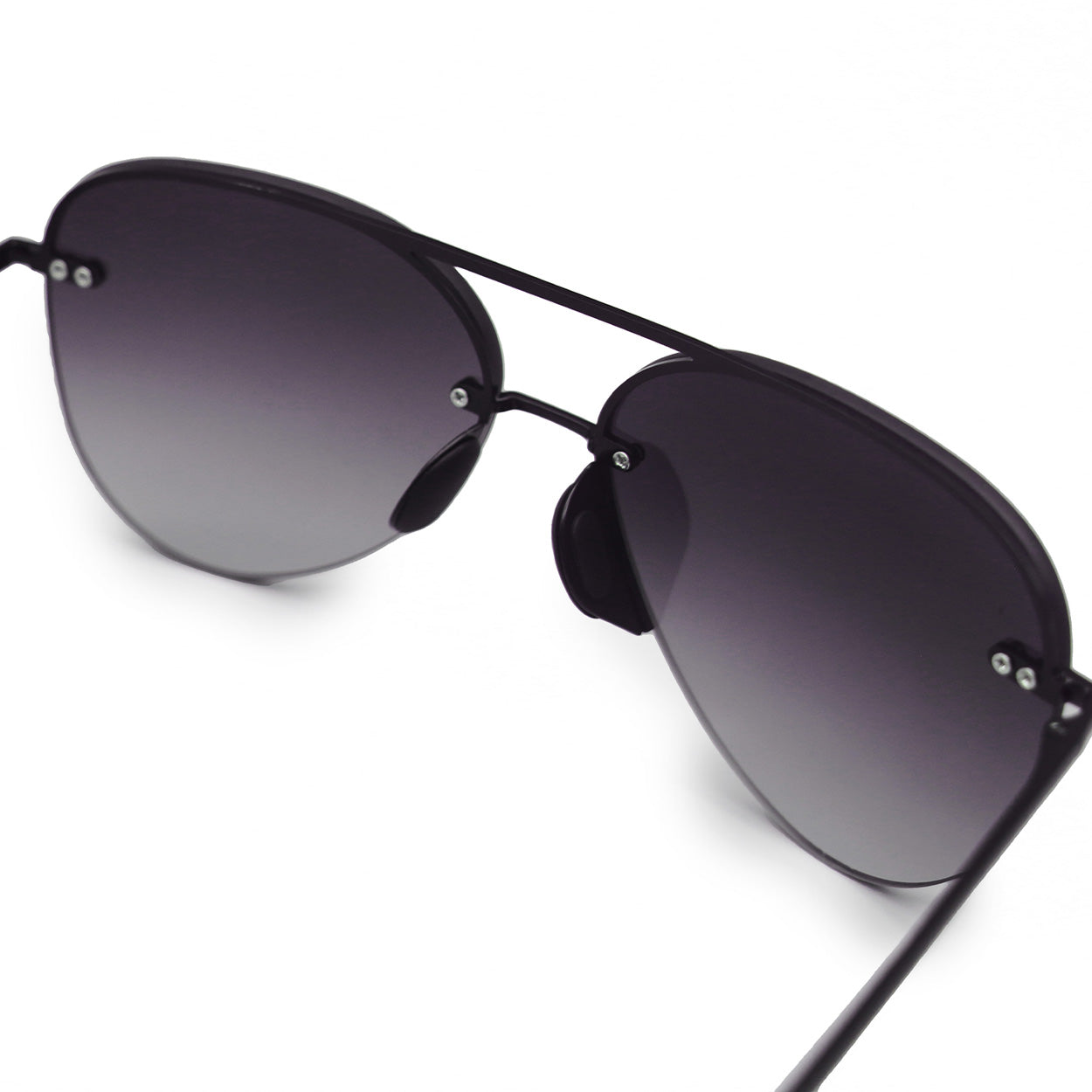 Black/Black-