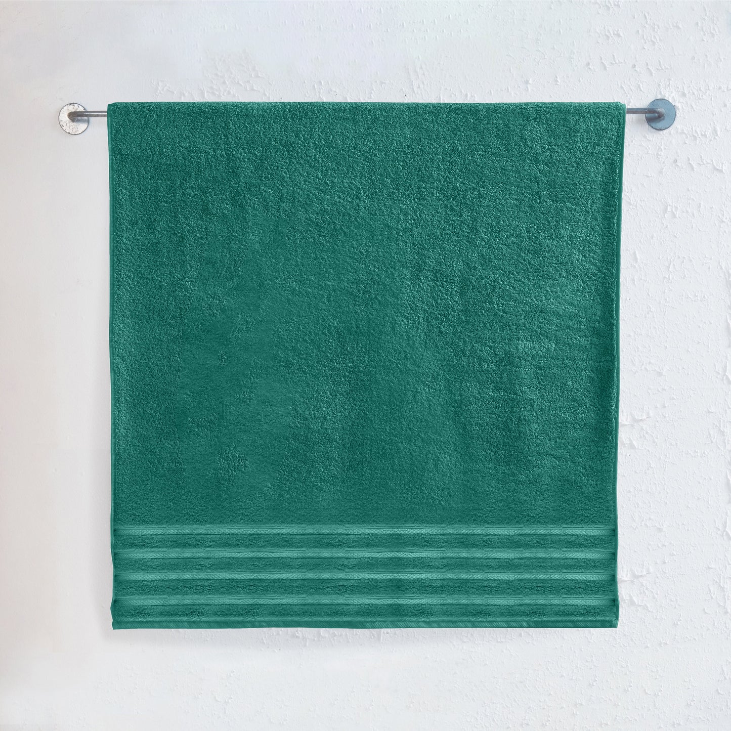 Elegant Comfort 1-Piece Premium Turkish Cotton 4 Lines Stripe Jumbo Towel, 35x 70 inch