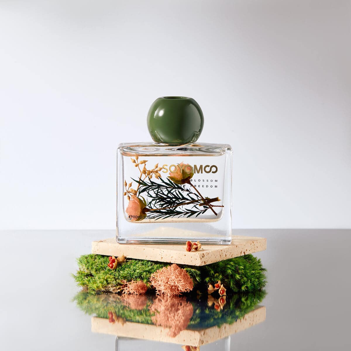 SOYAMOO Ebony Rose Wildwood Reed Diffuser