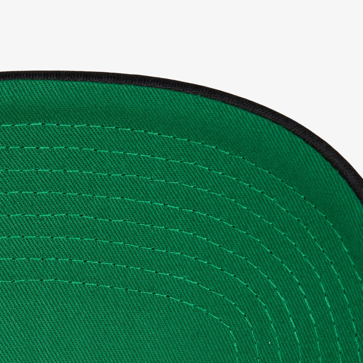 Mitchell & Ness Men's NBA Retro Trucker Snapback Hwc Heat Snapback Caps