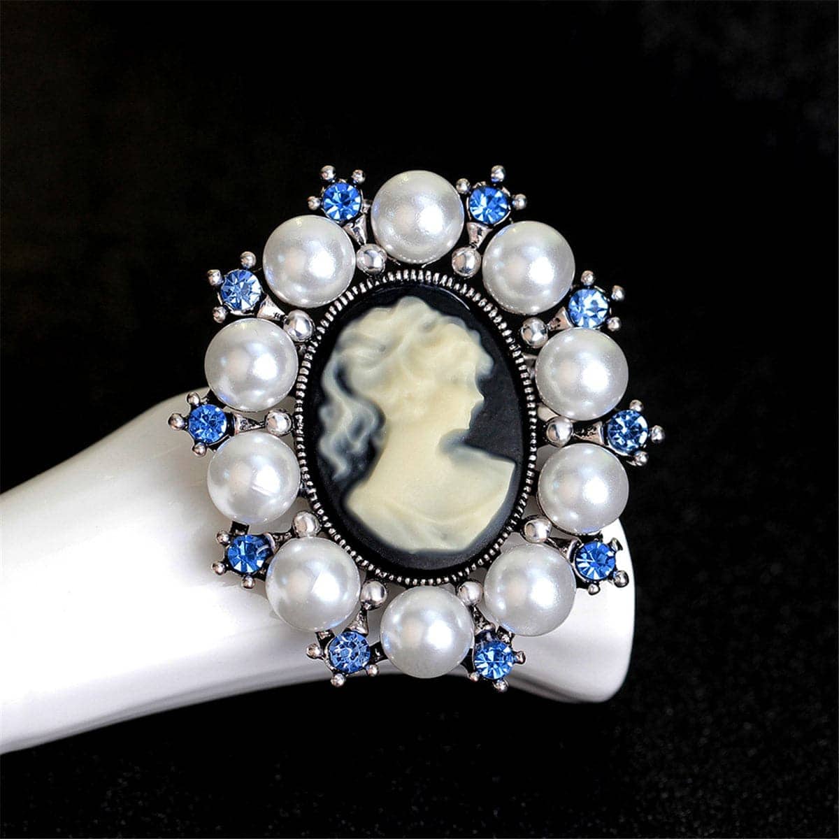 Blue Cubic Zirconia & Silvertone Cameo Brooch