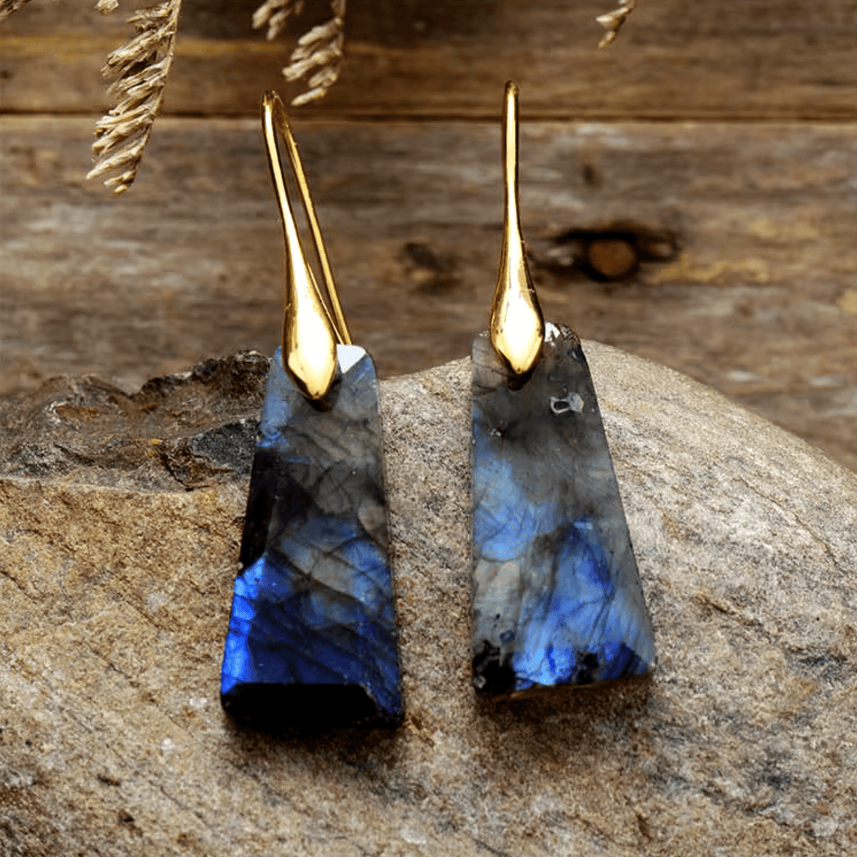 Labradorite-