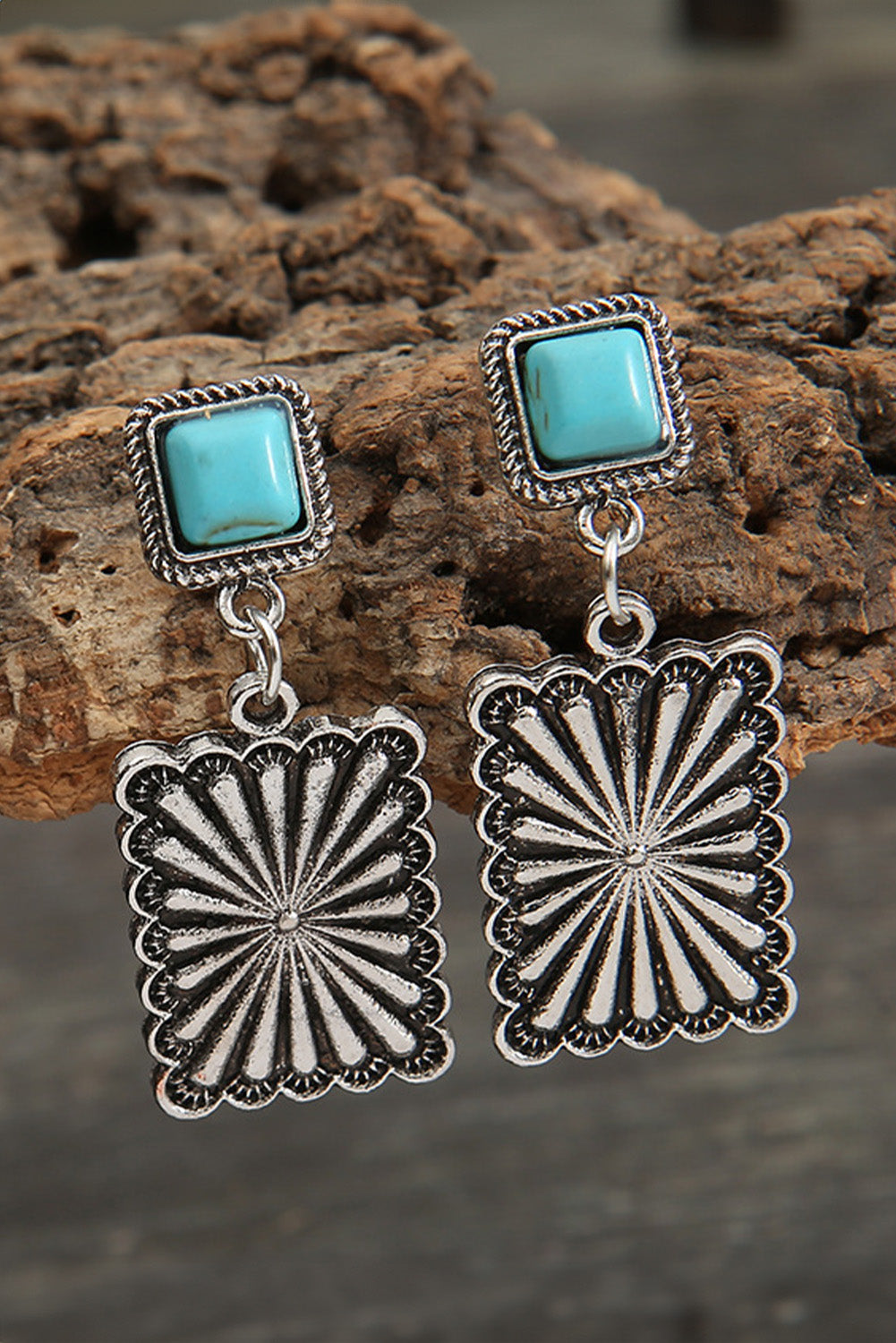 Threaded Pear Silvery Retro Western Geometric Turquoise Stud Earrings