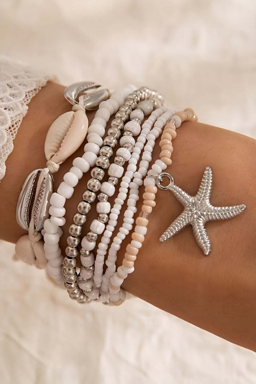 Ariya Seashell Beaded Bracelet Set - White / ONE