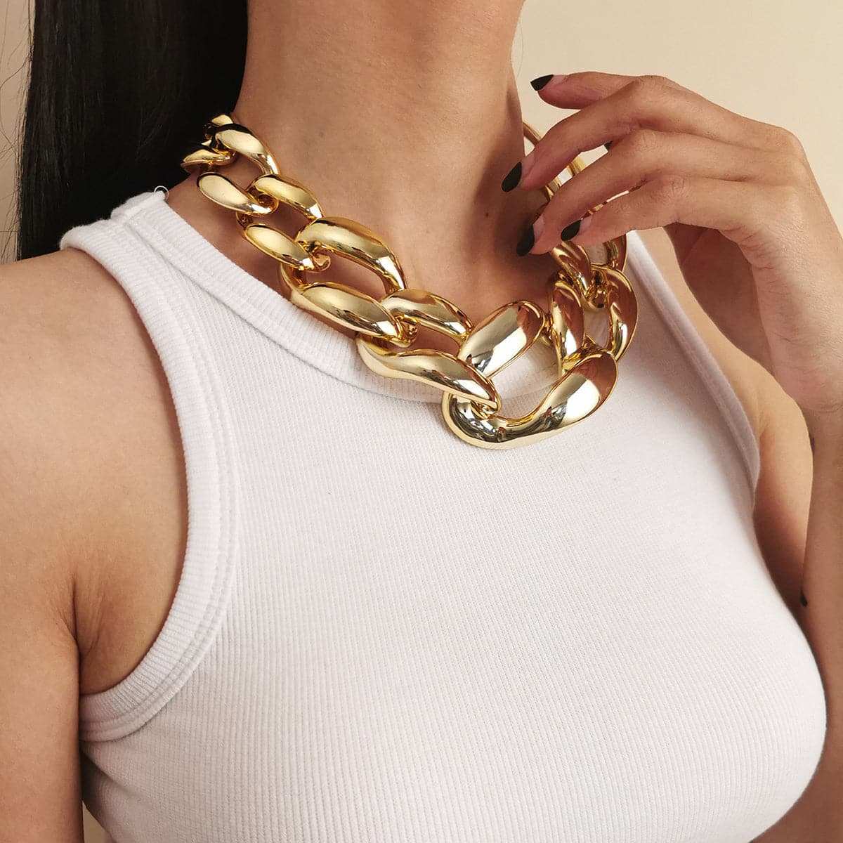 Goldtone Thick Knot Choker Necklace