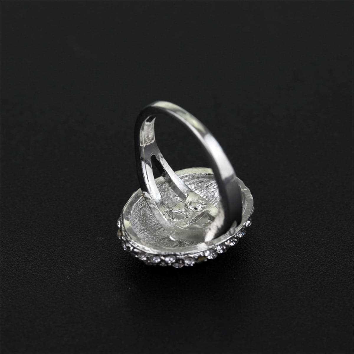 Cubic Zirconia & Silvertone Oval Sunflower Band Ring