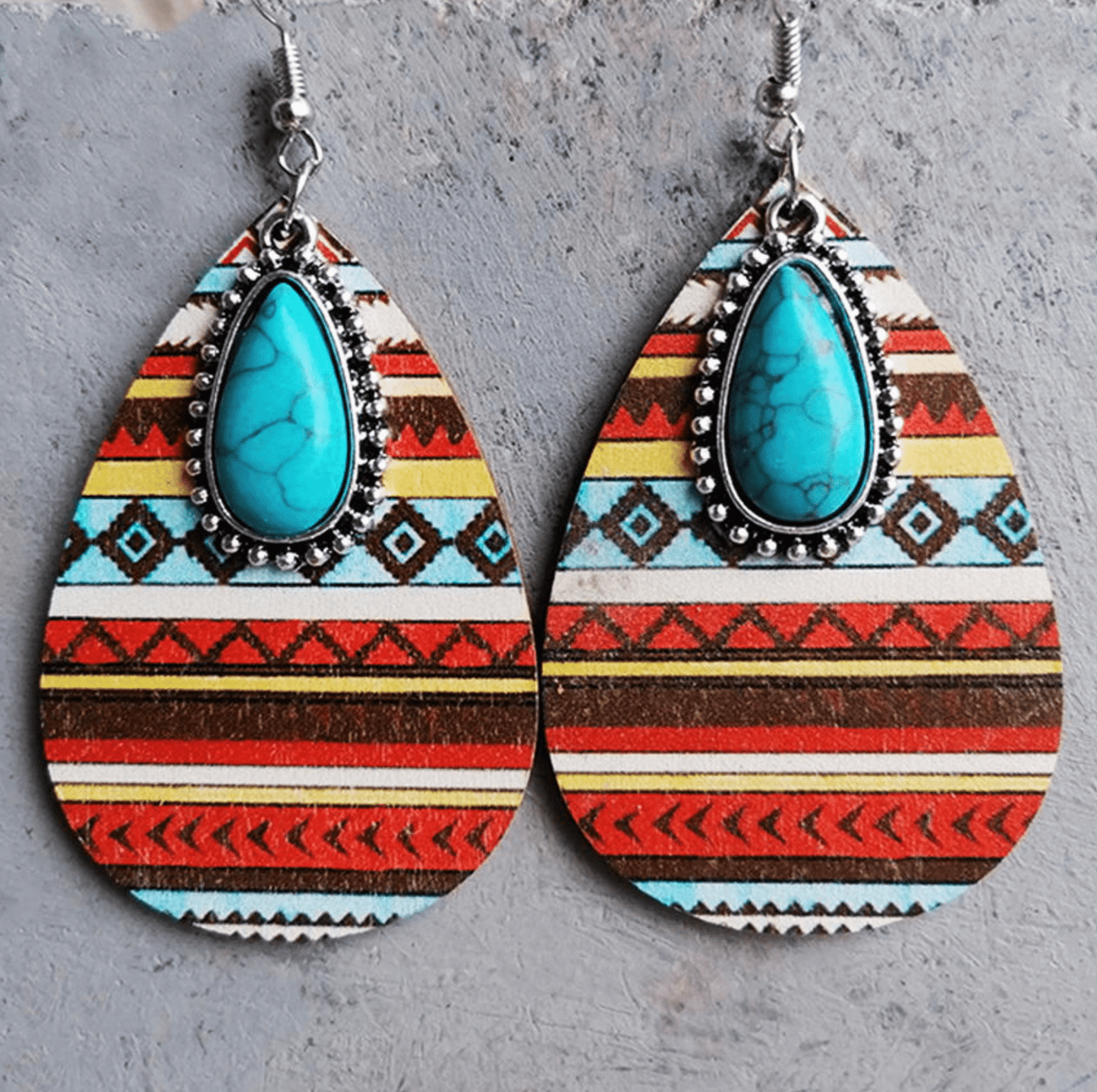 Turquoise, Red-
