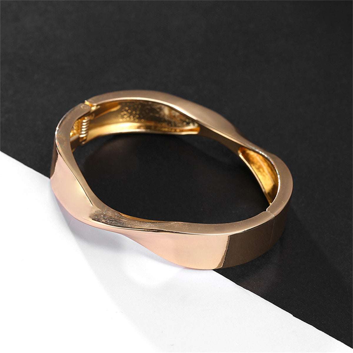 Metallic-