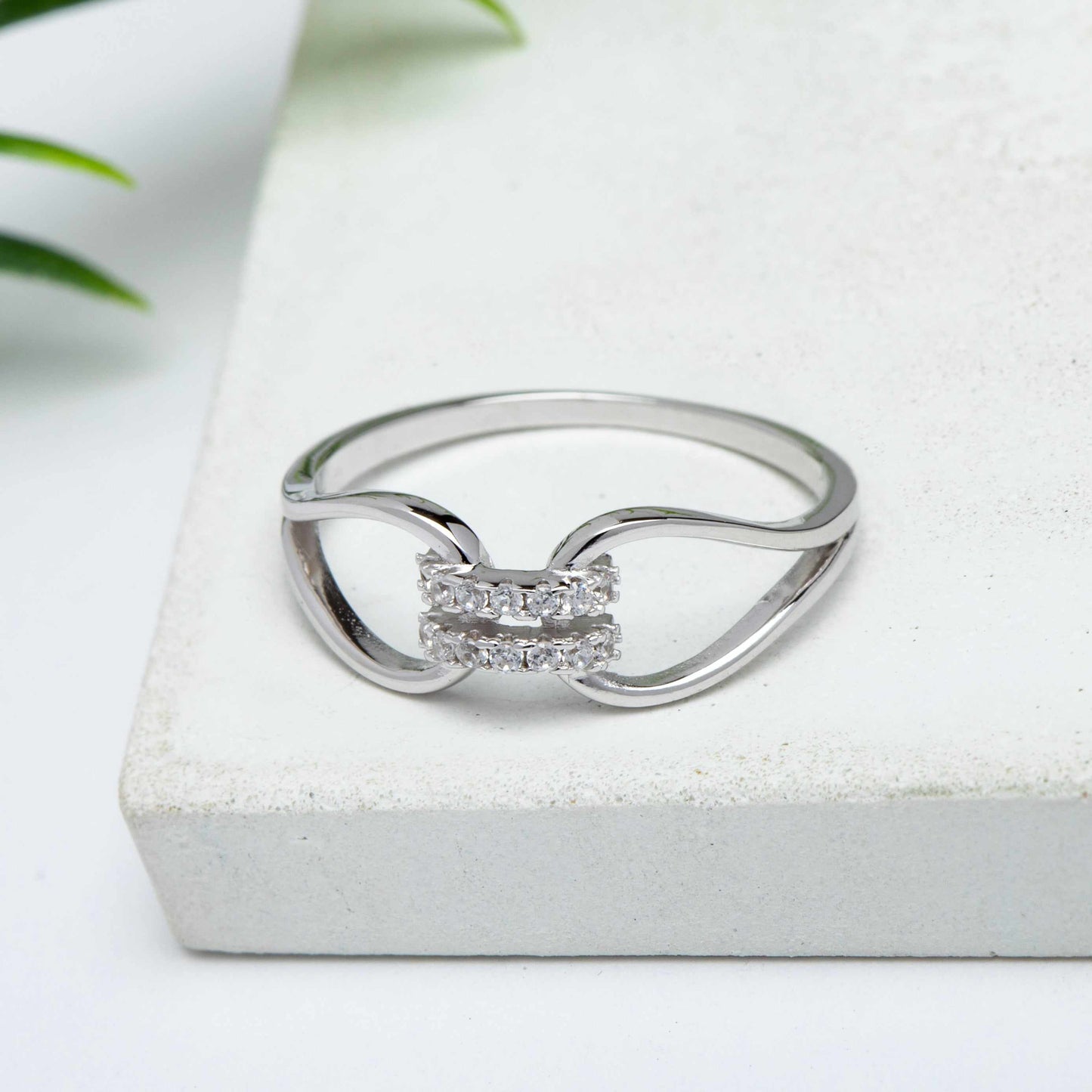 Open Teardrop Linked-