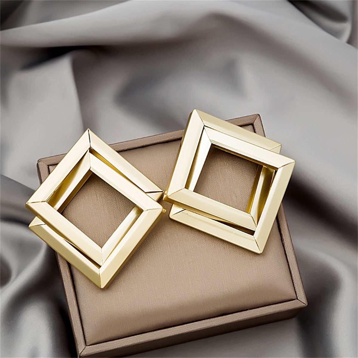 Metallic-