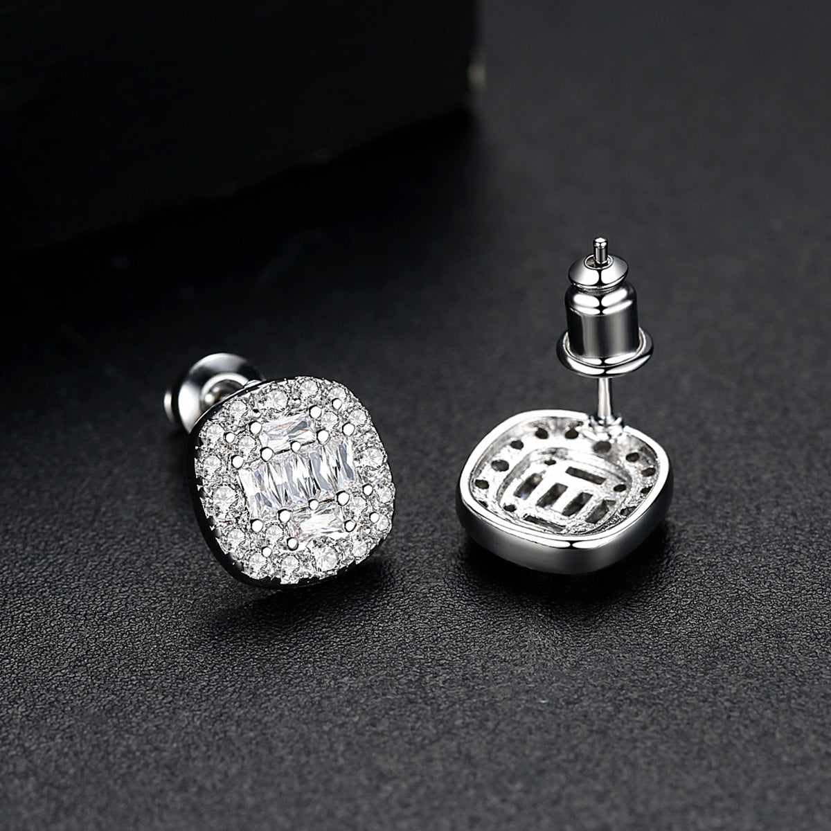 Metallic-