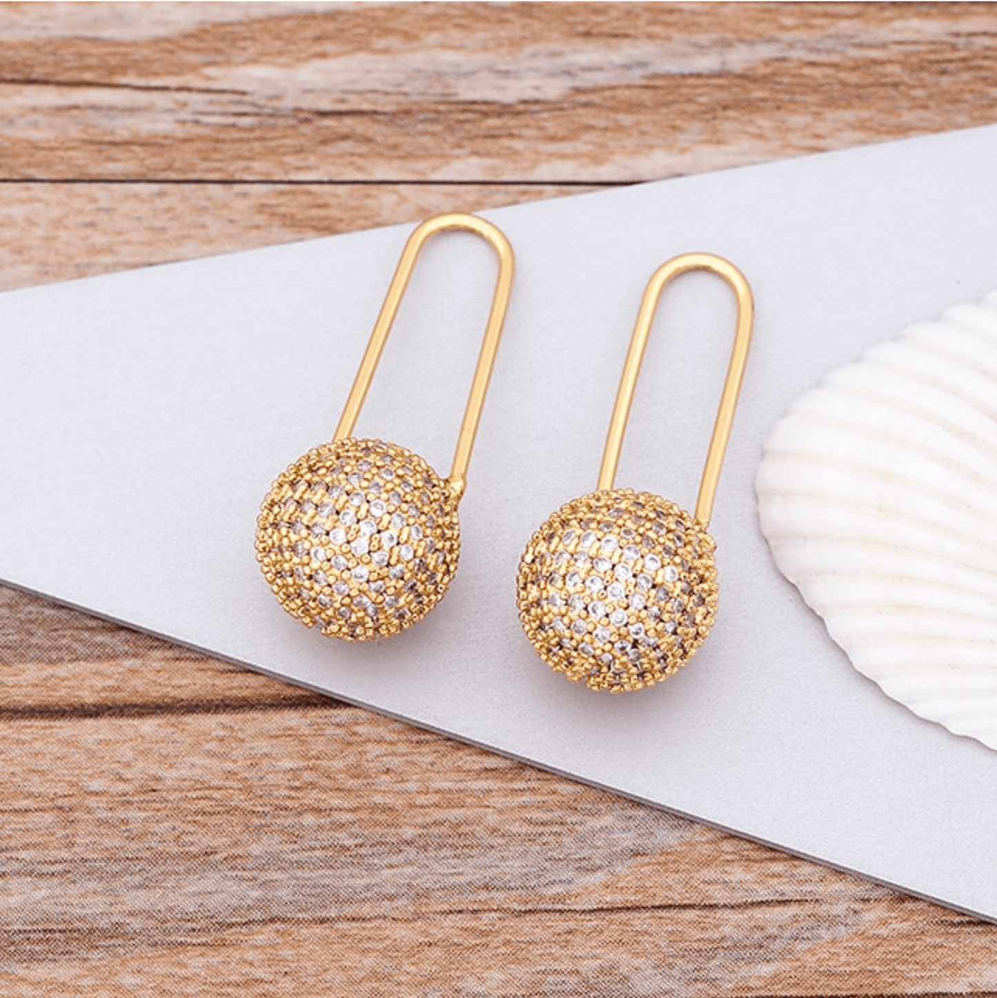 Gold-
