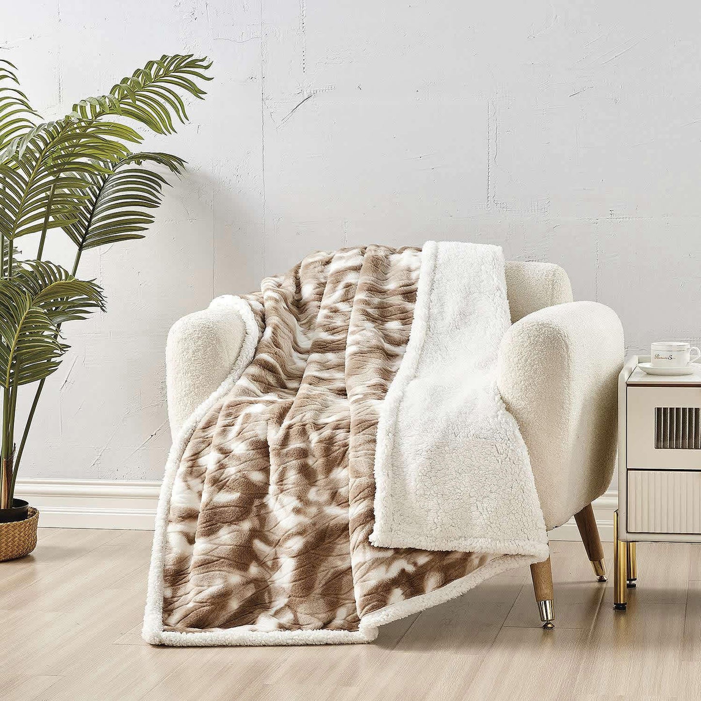 Taupe-