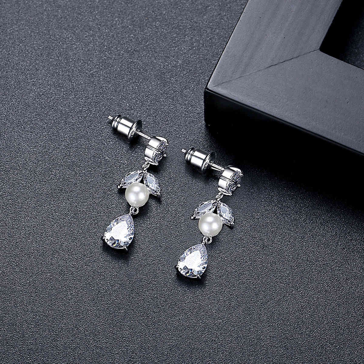 Metallic-