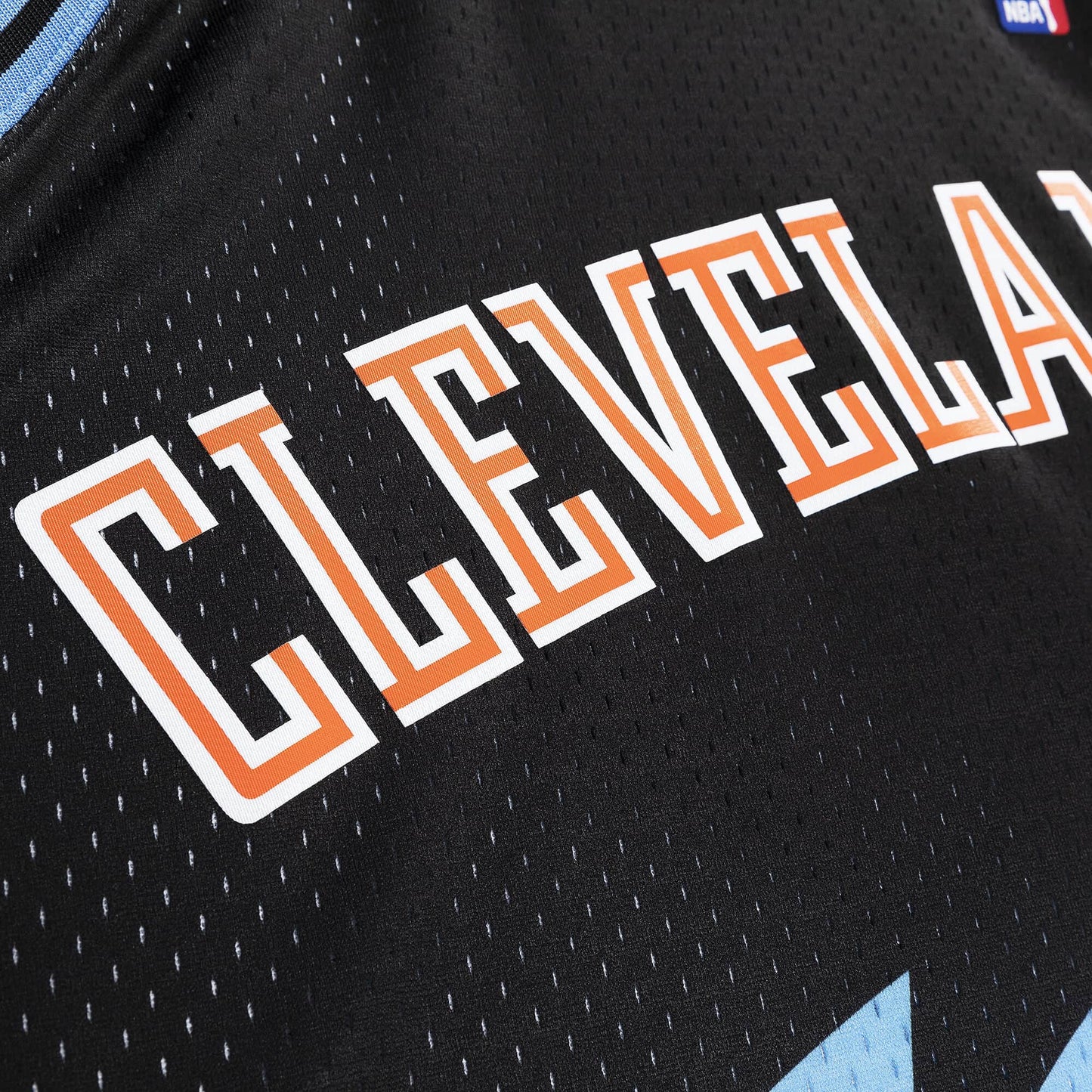 Mitchell & Ness Men's NBA Swingman Jersey - Cavaliers 97 Zydrunas Ilgauskas