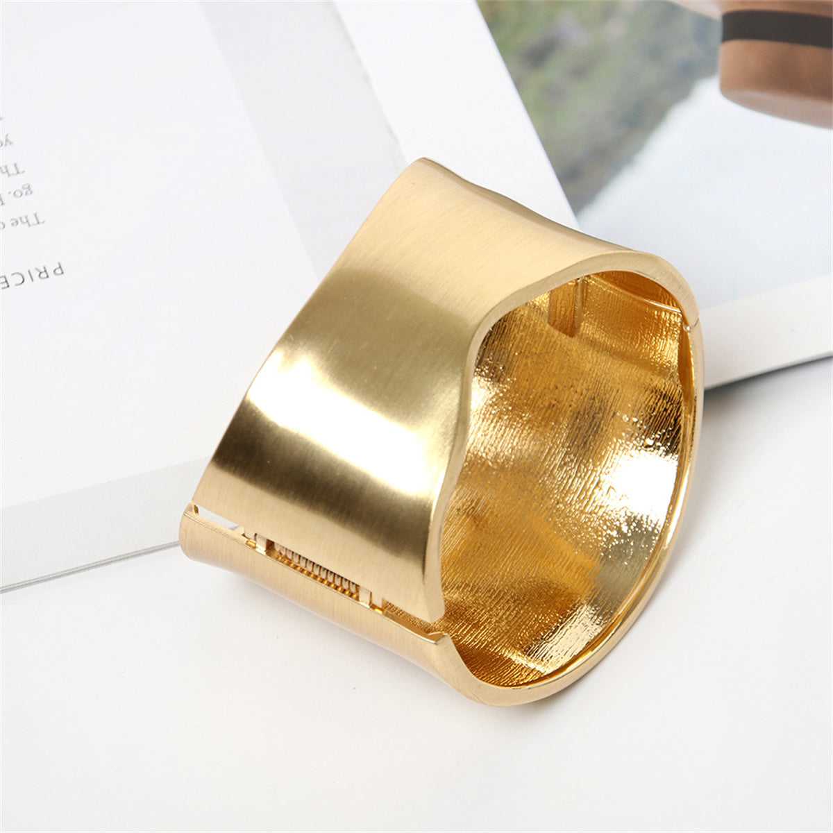 Metallic-