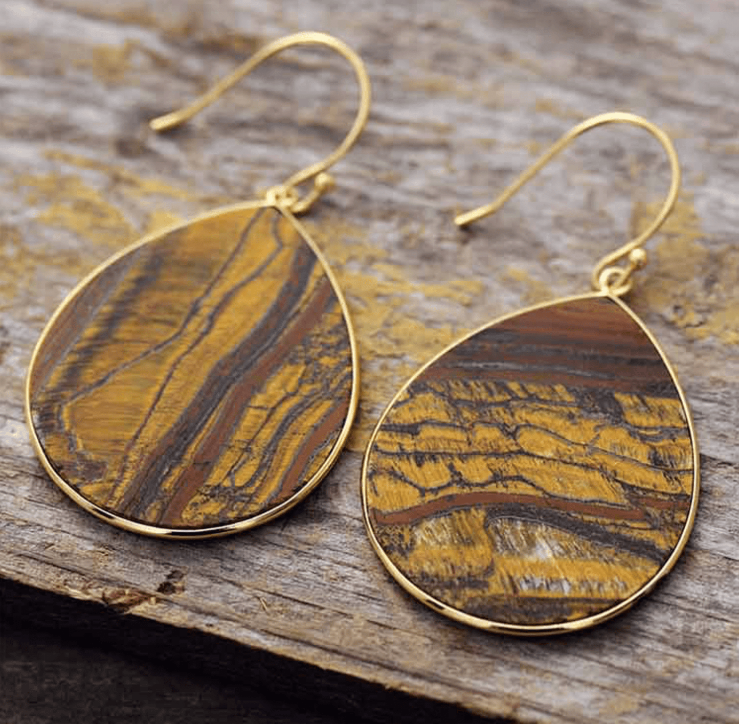 Brown / Goldtone-