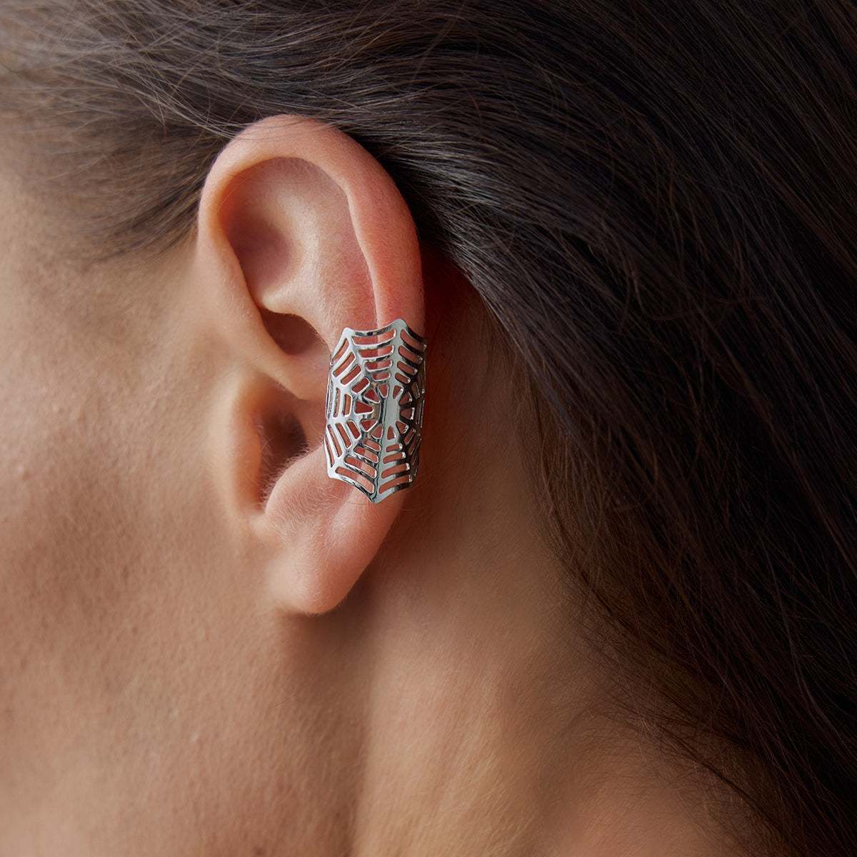 Silvertone Spider Web Ear Cuff