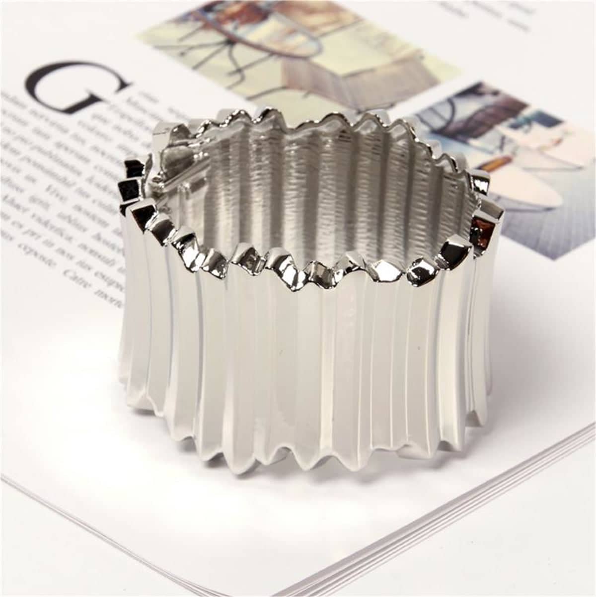 Metallic-
