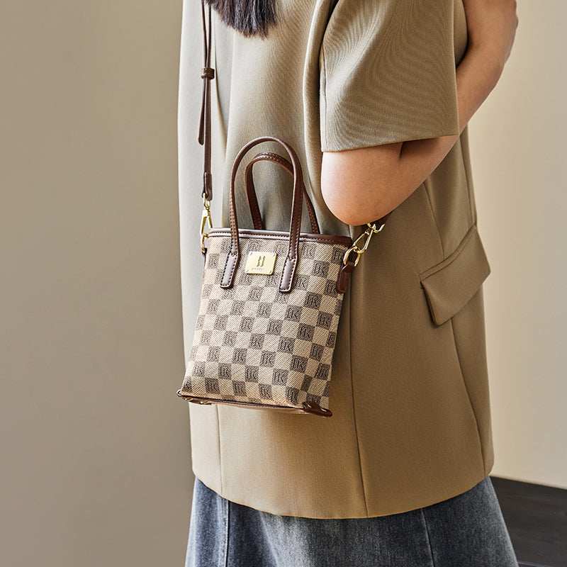 Khaki-