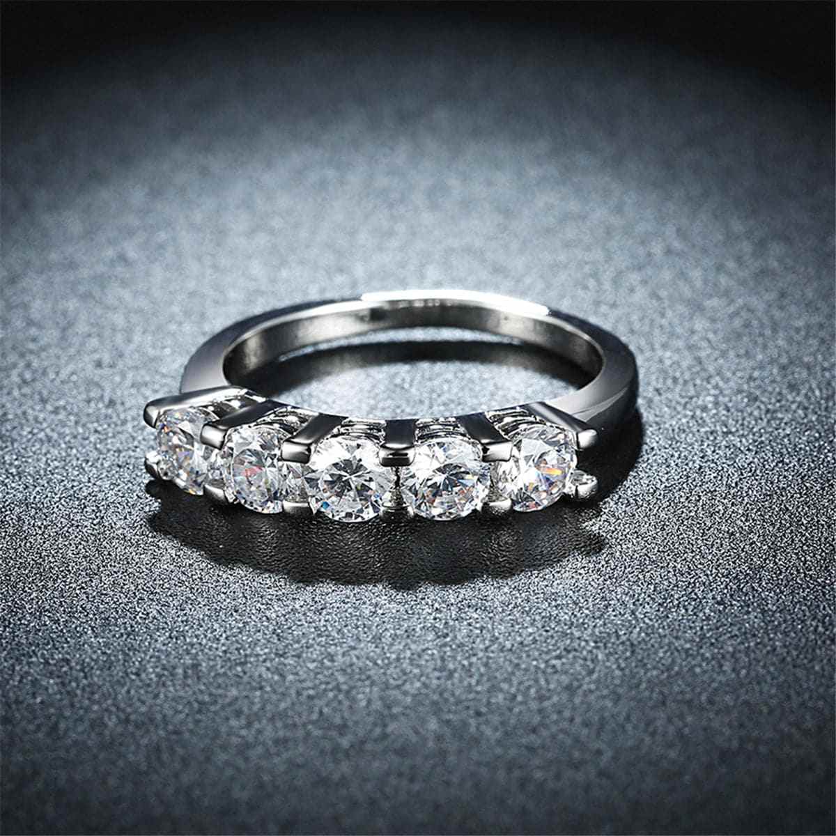 Crystal & Silvertone Linking Ring
