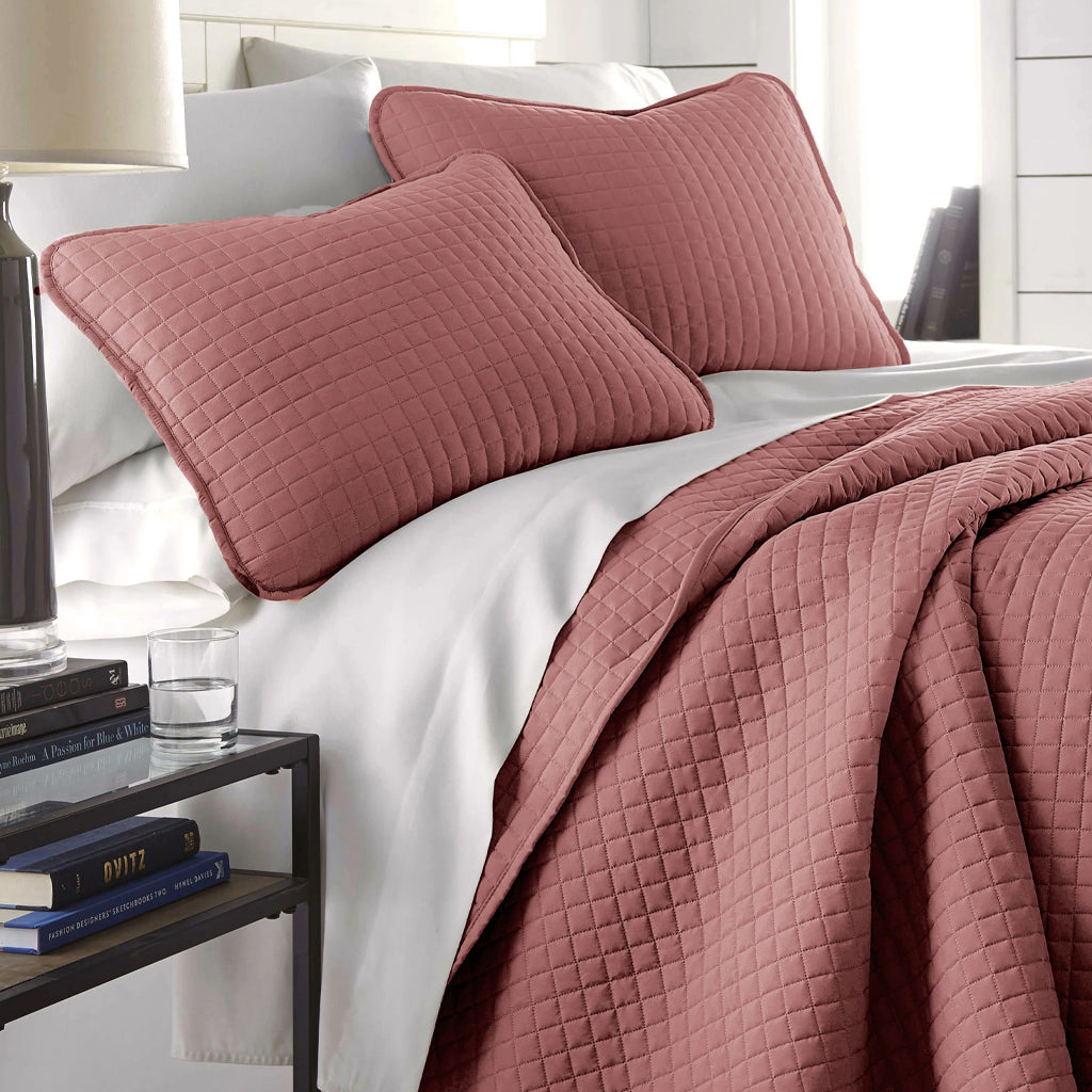 Quilts & Coverlets