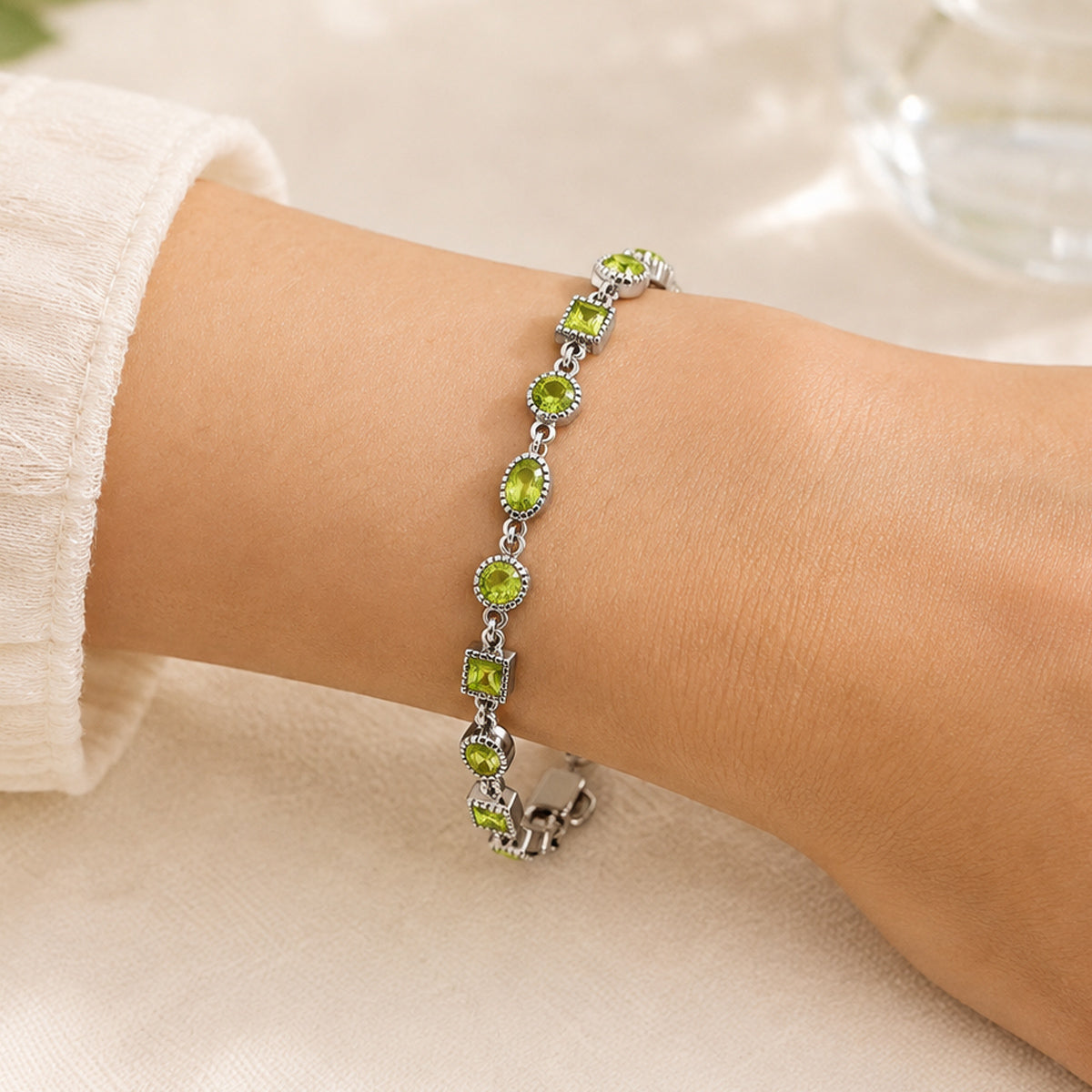 Peridot: Bracelets