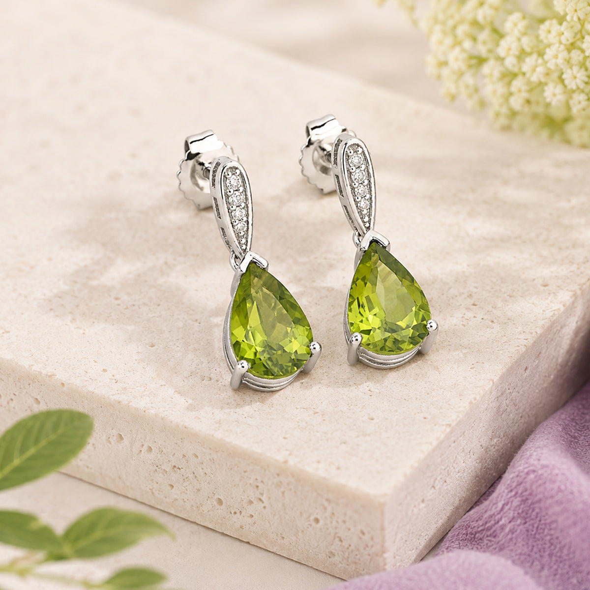 Peridot: Earrings